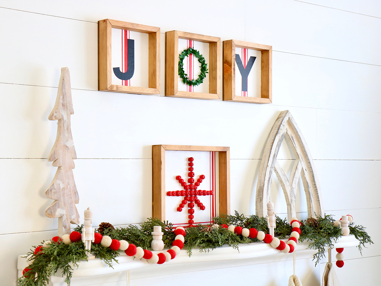 Wood Bead Snowflake Sign 