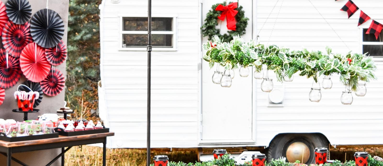 DIY Hanging Holiday Chandelier